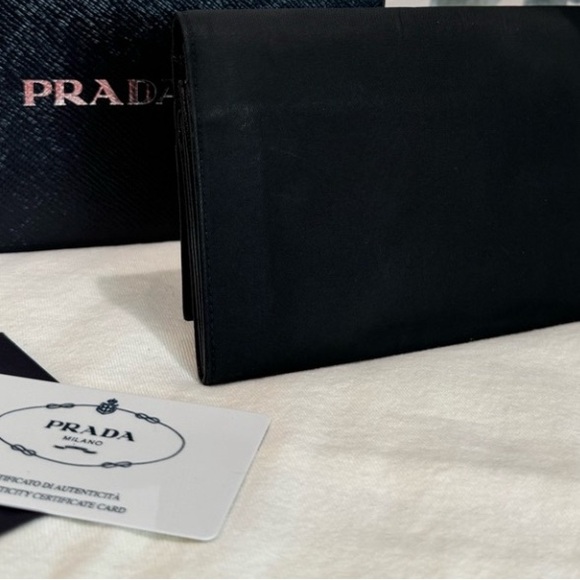 PRADA NYLON AND LEATHER BIFOLD LONG WALLET with authenticity card - Picture 2 of 8